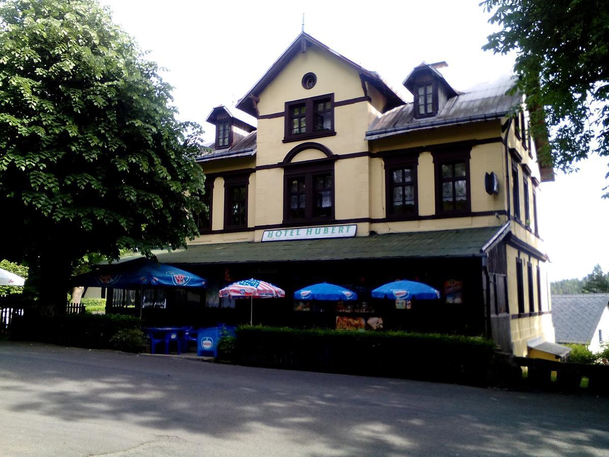 Hotel Hubert Hřensko Extérieur photo